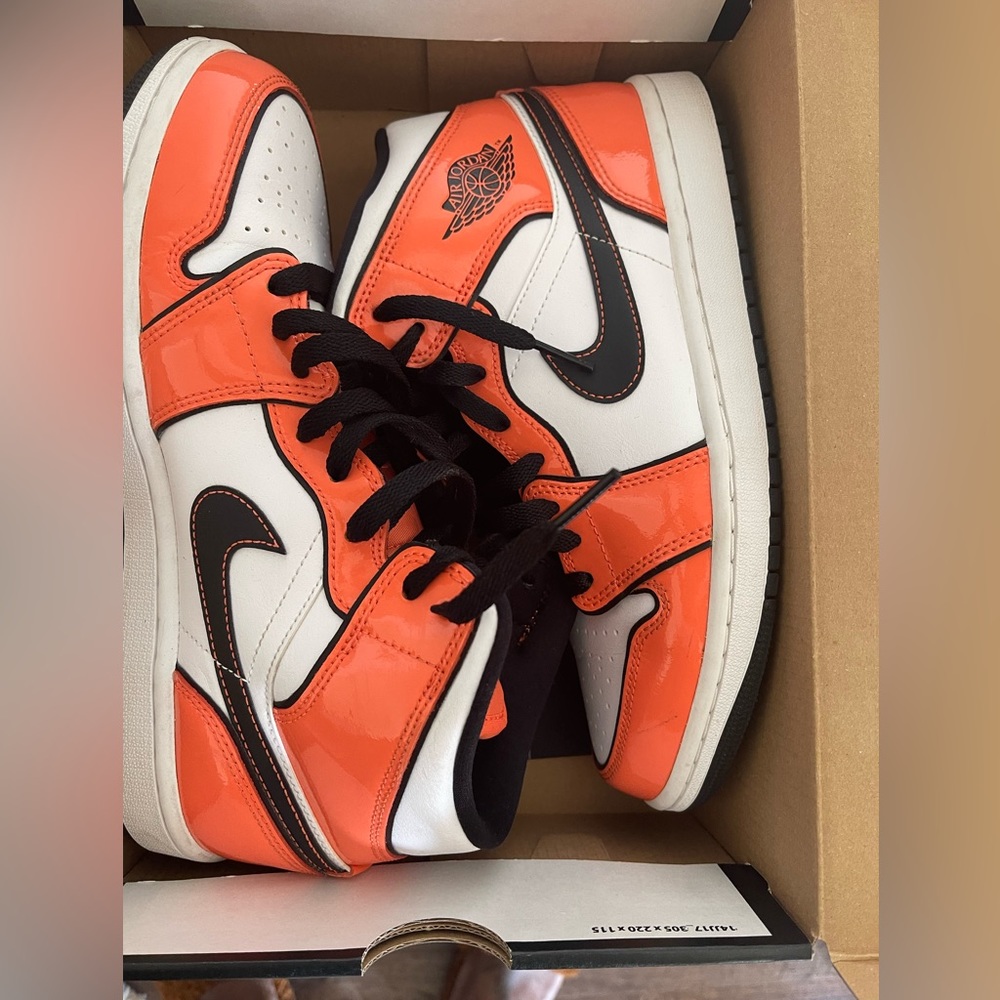 Jordan Retro 1s
